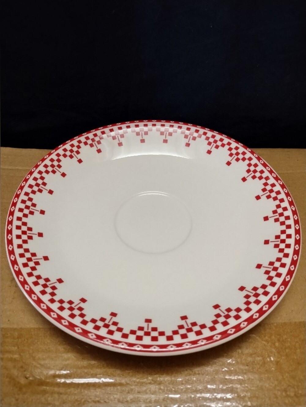 Comptor De Famille Damier 8 Inch Plate Red And White Checkered
